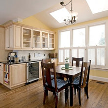 Wraparound counter/cabinets