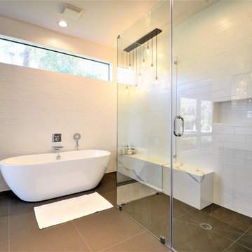 3rd Ave Master Suite