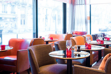 Aménagement d'une salle à manger moderne.