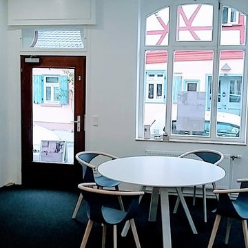 Ausstellung für Einbauschränke und Schiebetüren  in Frankfurt-Niederursel