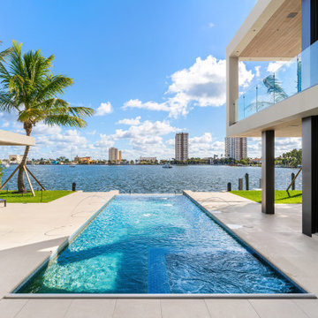 Modern home: Hollywood florida