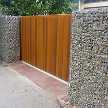 Entrance walls and pillars