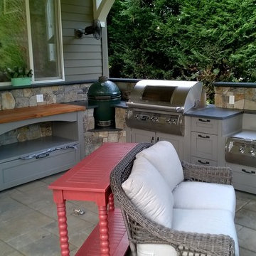 Traditional Outdoor Living