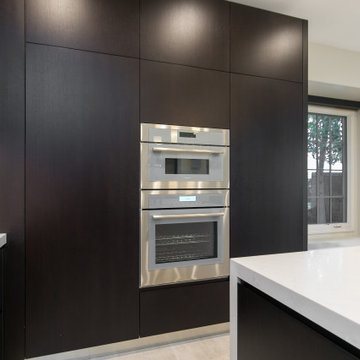 Summit Ridge Ultra-Modern Kitchen