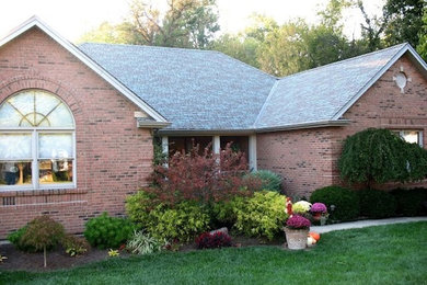 Arts and crafts exterior home photo in Cincinnati