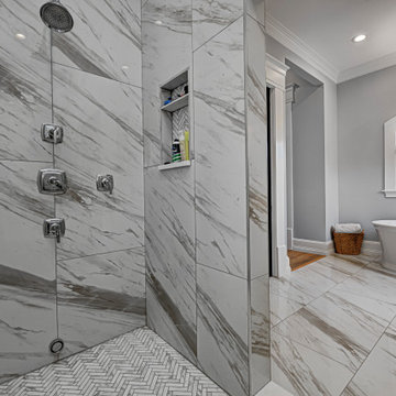 Kokomo Luxury Living: Bathroom