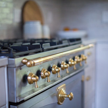 FOOTHILLS KITCHEN