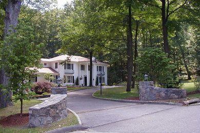 Home design - traditional home design idea in New York