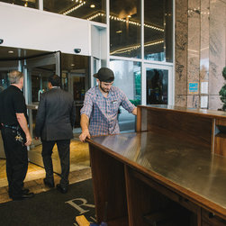 Renaissance Dallas Navigator Desk - Desks And Hutches