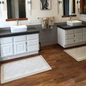 Alameda Contemporary Bath: Sakhay Teak