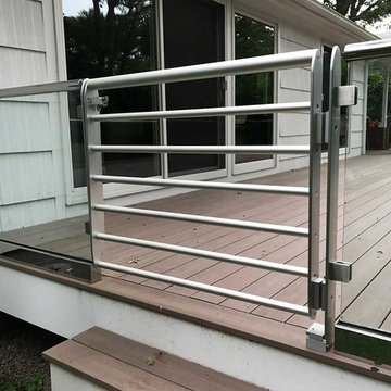 Epulum Railing with a Gate | Complementing Glass Railing