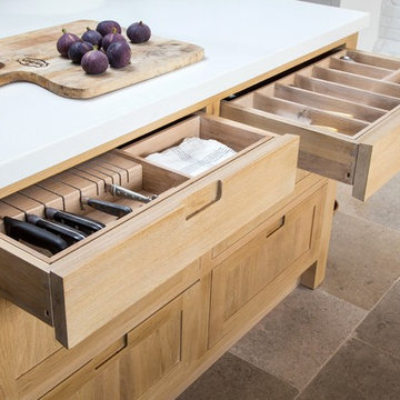 shaker kitchen in limed oak