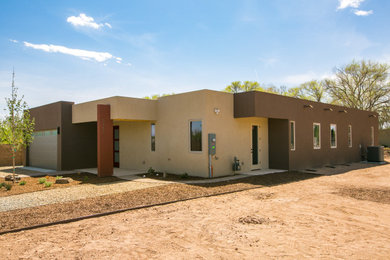 Exterior home photo in Albuquerque