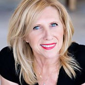 Julie Agarla's photo