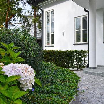 STOCKHOLM elegant och chic trädgård till villa signerad Pål Ross