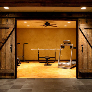 他の地域のカントリー風おしゃれなホームジムの写真