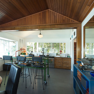 Houzz Tour: Designers Get Creative With Their Island Getaway