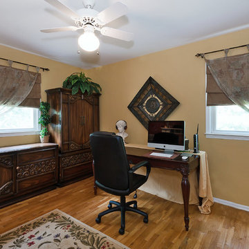 Office- Staged to Sell