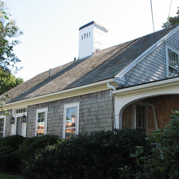 A 2016 kitchen comes home to a circa 1711 cape