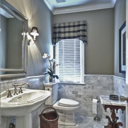 Powder room - Tile