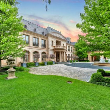 Modern Day Palace, Winnetka, Illinois