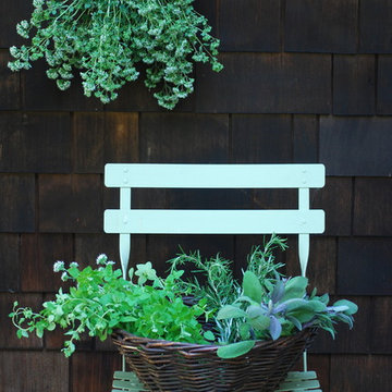 G A R D E N - Herb garden