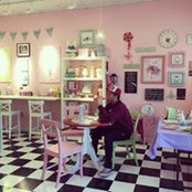 Junizm Charoenloet's photo