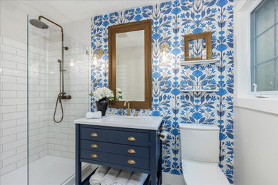 Inspiration for a country bathroom remodel in Toronto