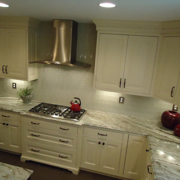 Huge Family Kitchen!