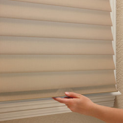 Hunter Douglas Silhouette&reg; - Window Blinds