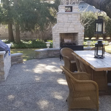 Outdoor Patio Fireplace and Grill