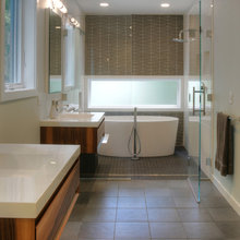 Master Bathroom Orient