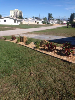 My Neighbor Doesn T Respect The Property Line I Solved The Same Problem By Having A Landscaper Put In Border Garden