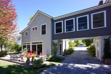 Inspiration for a contemporary exterior home remodel in Burlington