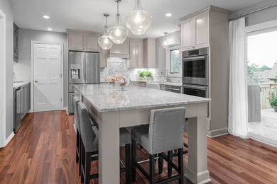 Kitchen - kitchen idea in Minneapolis