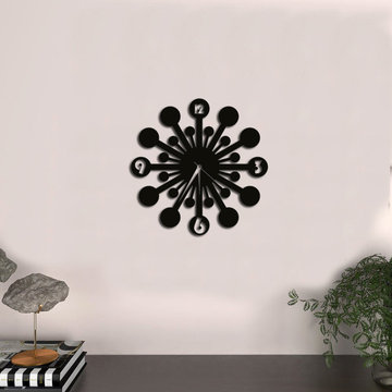 Unique Doted Design Wall Clock