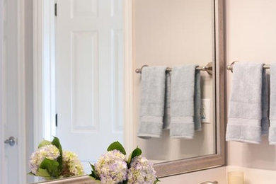 Bathroom - modern bathroom idea in Atlanta