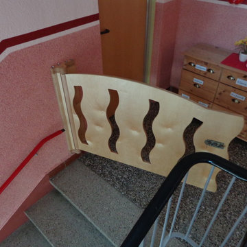 Kinder sicher an der Treppe