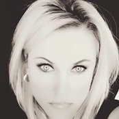 Mandy York's photo