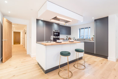 Photo of a contemporary kitchen in West Midlands.