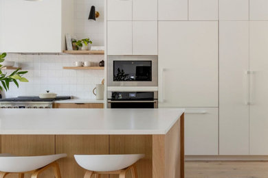 Example of a kitchen design in Vancouver