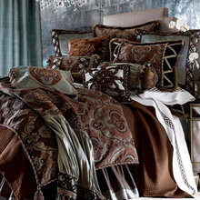 BED SETS, THROWS