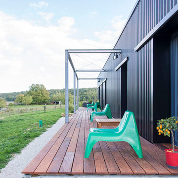Nhà container độc đáo của một nghệ sĩ ở Pháp
