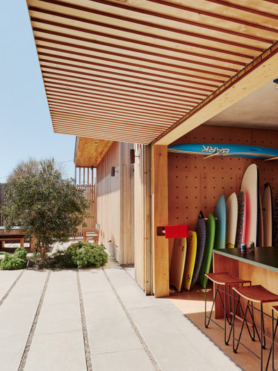 Houzz Tour: A Modern Surf House Full of California Craftsmanship