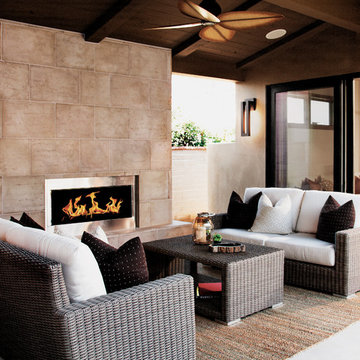 Colosseum Travertine Outdoor Living Space - Coronado Stone Veneer Tiles