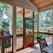 Deck / Screened In Porch