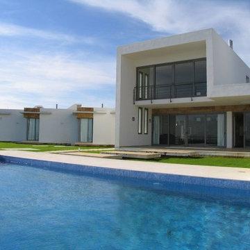 VIVIENDA UNIFAMILIAR EN CERRADO DE CALDERON