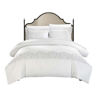 This 'Luxuriously Soft' Duvet Insert Is $21 at