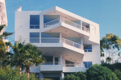 Home design - contemporary home design idea in San Diego