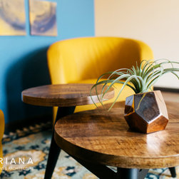 A Welcoming & Elegant Lobby - Coffee And Accent Tables